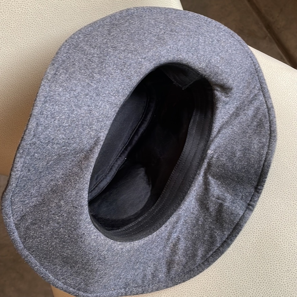 Gray hat - Picture 3 of 3